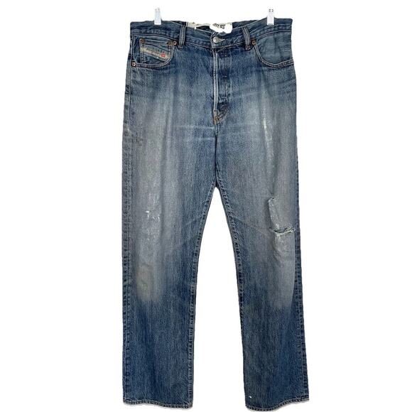 Diesel Jeans Men 34x33 Blue Denim Button Fly Distressed Straight Workwear Italy - Picture 1 of 16